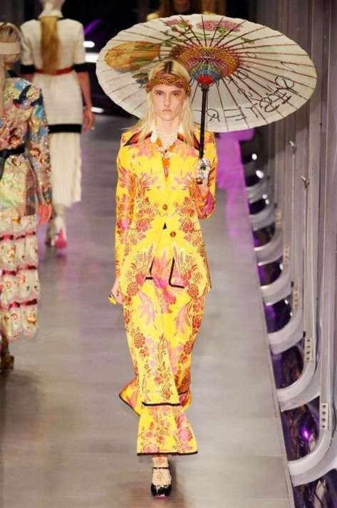 completo-giallo-fantasia-gucci